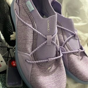 Speedo Unisex-Child Water Shoe “Aqua Trek”  Pro Kids Size small Lavender